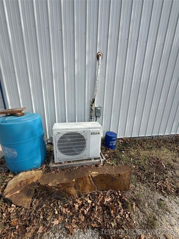 10352 Fig Road, Henryetta, OK 74437