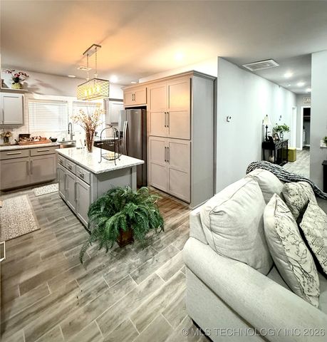 10352 Fig Road, Henryetta, OK 74437