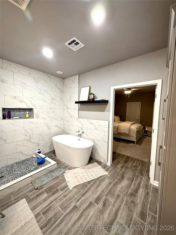 10352 Fig Road, Henryetta, OK 74437