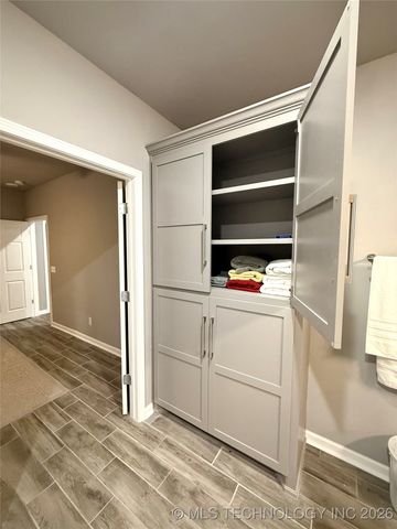 10352 Fig Road, Henryetta, OK 74437