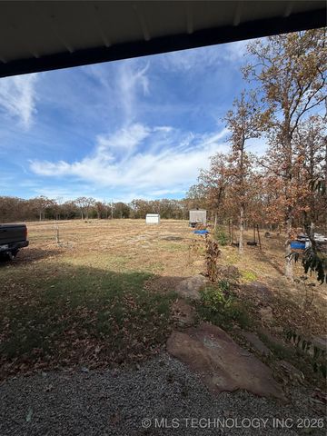 10352 Fig Road, Henryetta, OK 74437