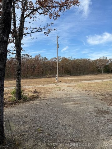 10352 Fig Road, Henryetta, OK 74437