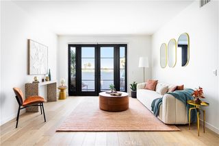 1333 S Orange Grove Avenue 211, Los Angeles, CA 90019