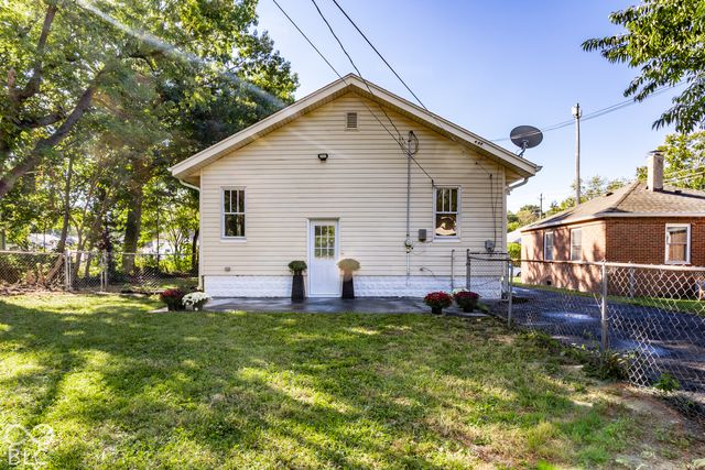 1432 E Mills Avenue, Indianapolis, IN 46227
