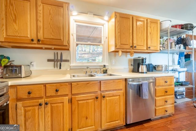 444 Miners Mountain Road, Sautee Nacoochee, GA 30571