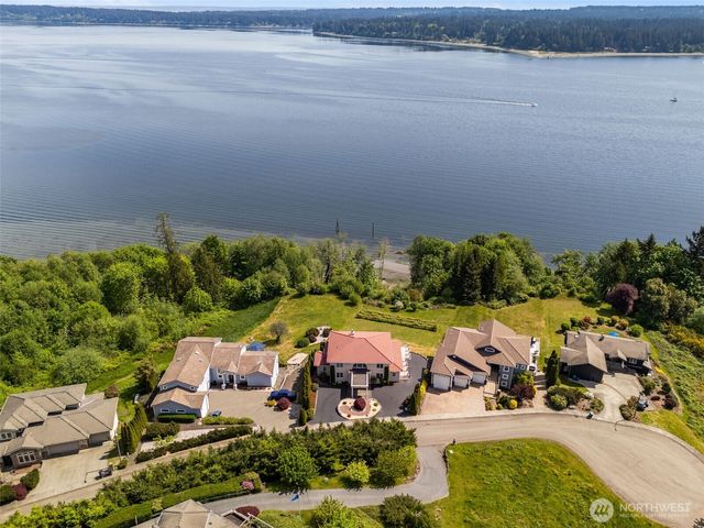 11182 Aquila Place NE, Poulsbo, WA 98370
