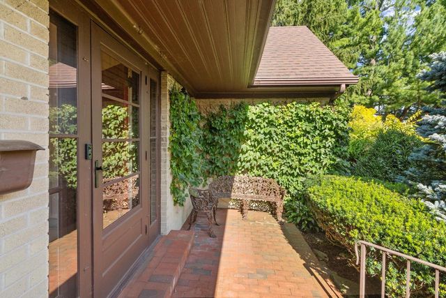 132 Brook LANE, Delavan, WI 53115