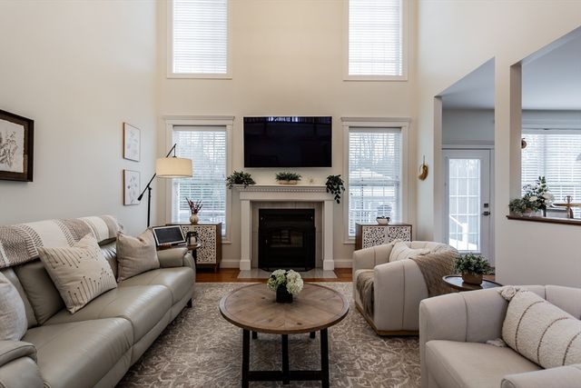 6 Evergreen Dr, Acushnet, MA 02743