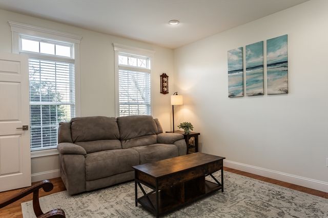 6 Evergreen Dr, Acushnet, MA 02743