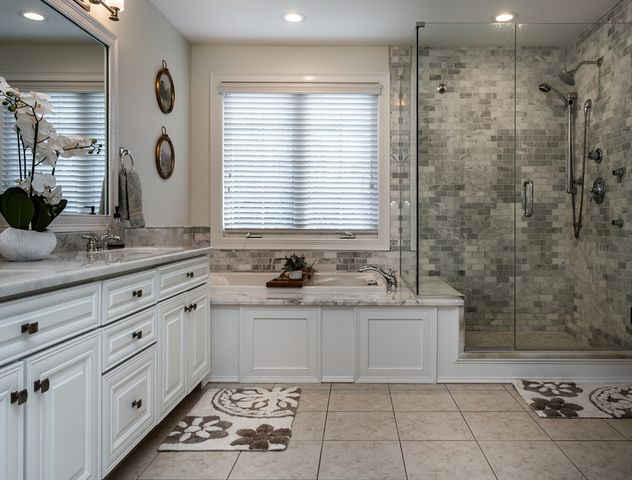 6 Evergreen Dr, Acushnet, MA 02743