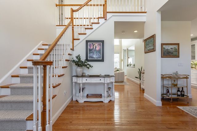 6 Evergreen Dr, Acushnet, MA 02743