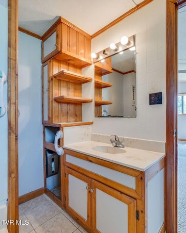 105 Infinity Drive, Elizabethton, TN 37643