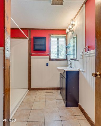 105 Infinity Drive, Elizabethton, TN 37643