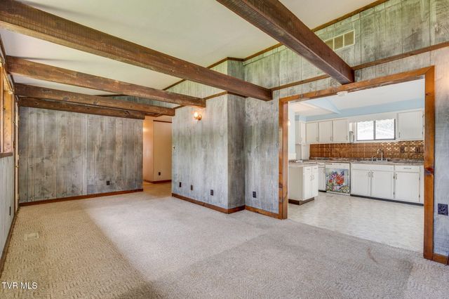 105 Infinity Drive, Elizabethton, TN 37643