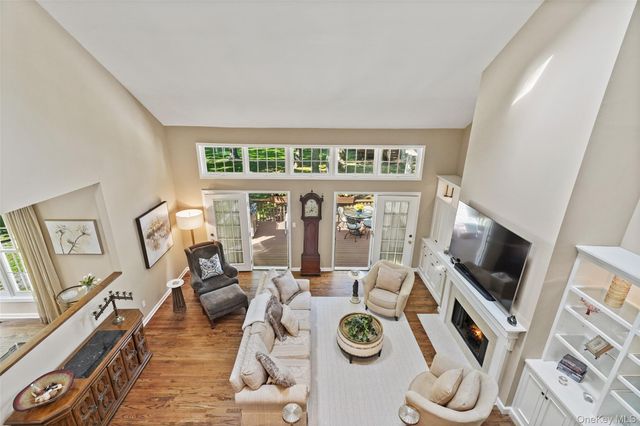 17 Cross River Road, Mount Kisco, NY 10549