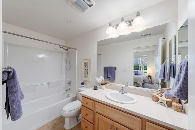 164 Heligan Lane 11, Livermore, CA 94551