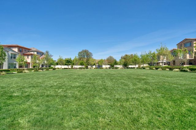 164 Heligan Lane 11, Livermore, CA 94551