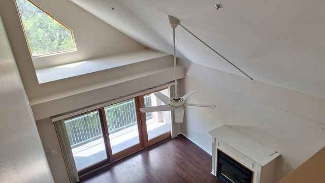 1111 Burlington Avenue 402, Lisle, IL 60532