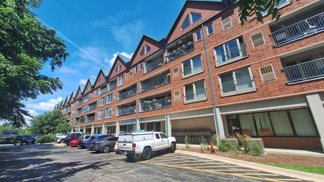 1111 Burlington Avenue 402, Lisle, IL 60532