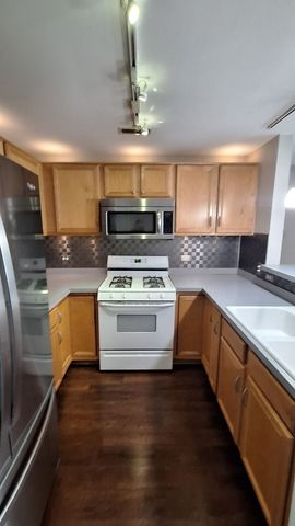 1111 Burlington Avenue 402, Lisle, IL 60532
