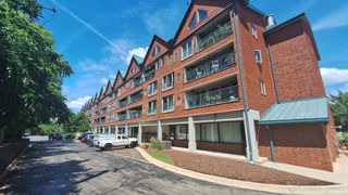 1111 Burlington Avenue 402, Lisle, IL 60532