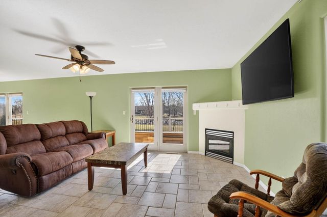 1319 Leitha Terrace, Waverly, IA 50677