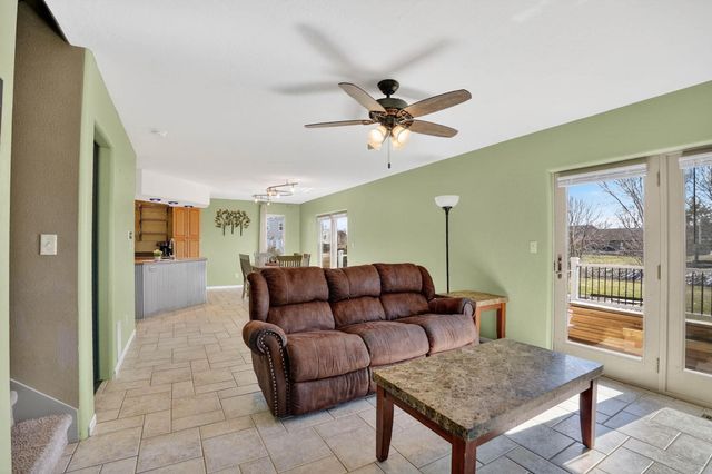 1319 Leitha Terrace, Waverly, IA 50677