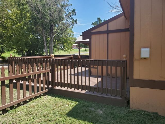 138 Grey Moss Ct, Ingram, TX 78025