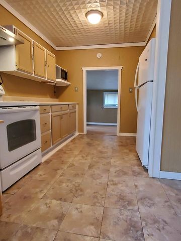 138 Grey Moss Ct, Ingram, TX 78025