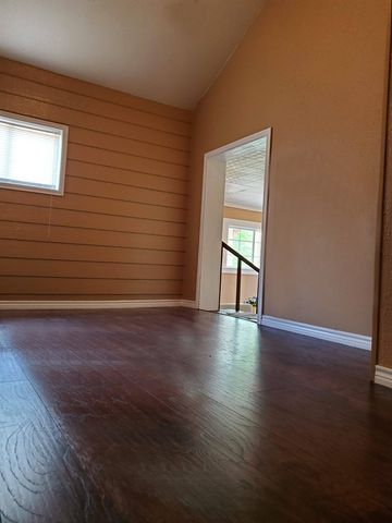 138 Grey Moss Ct, Ingram, TX 78025