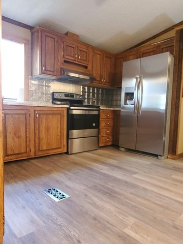 138 Grey Moss Ct, Ingram, TX 78025