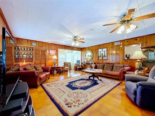 607 N MERRIN STREET, Plant City, FL 33563