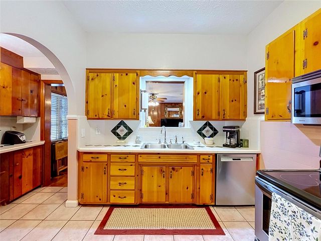 607 N MERRIN STREET, Plant City, FL 33563