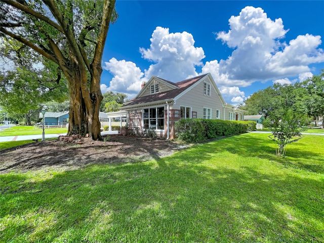 607 N MERRIN STREET, Plant City, FL 33563