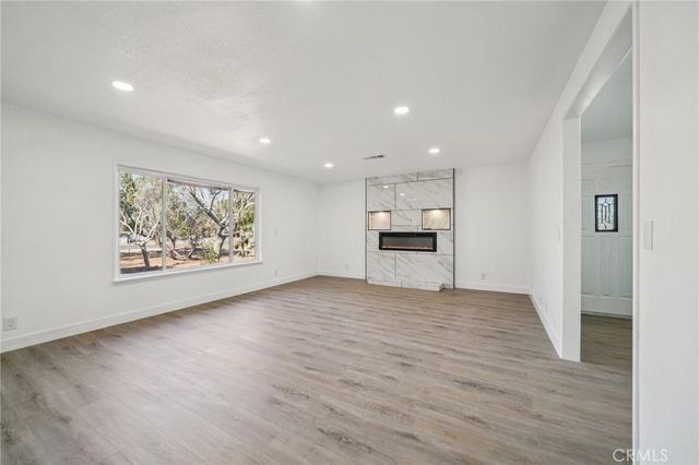 17323 Fairburn Street, Hesperia, CA 92345