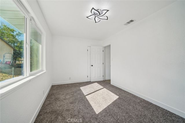 17323 Fairburn Street, Hesperia, CA 92345