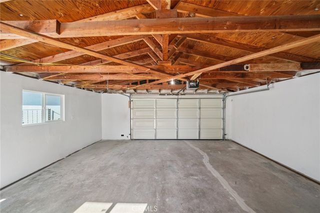 17323 Fairburn Street, Hesperia, CA 92345