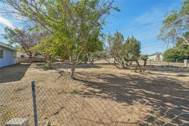 17323 Fairburn Street, Hesperia, CA 92345