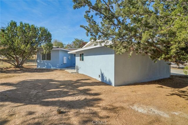 17323 Fairburn Street, Hesperia, CA 92345