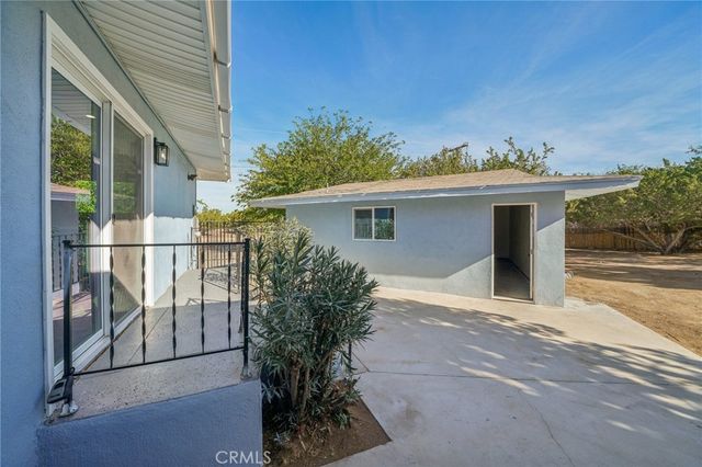 17323 Fairburn Street, Hesperia, CA 92345