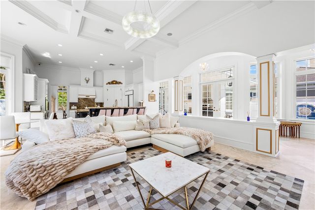 7 Beachside Drive, Vero Beach, FL 32963