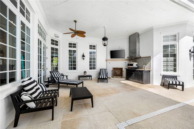 7 Beachside Drive, Vero Beach, FL 32963