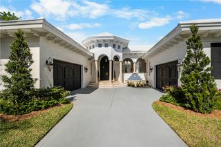 7 Beachside Drive, Vero Beach, FL 32963