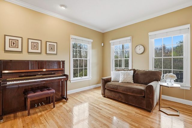 3 Deer Ridge Road, Ashland, MA 01721