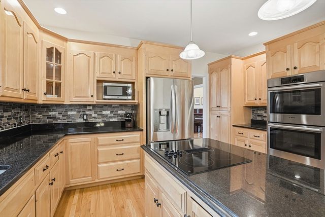 3 Deer Ridge Road, Ashland, MA 01721