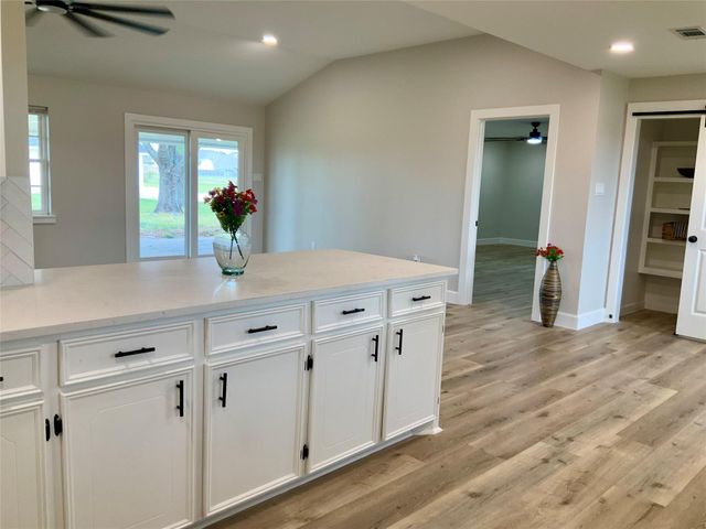 11703 Cherry Point Drive, Mont Belvieu, TX 77535