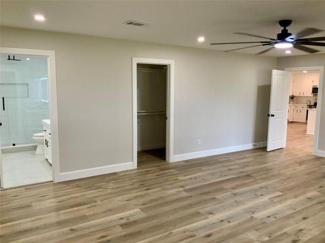 11703 Cherry Point Drive, Mont Belvieu, TX 77535