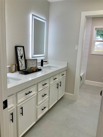 11703 Cherry Point Drive, Mont Belvieu, TX 77535