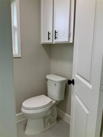 11703 Cherry Point Drive, Mont Belvieu, TX 77535