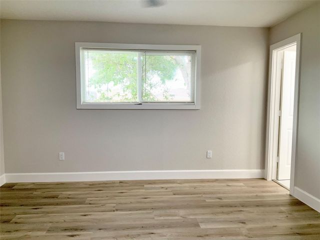 11703 Cherry Point Drive, Mont Belvieu, TX 77535